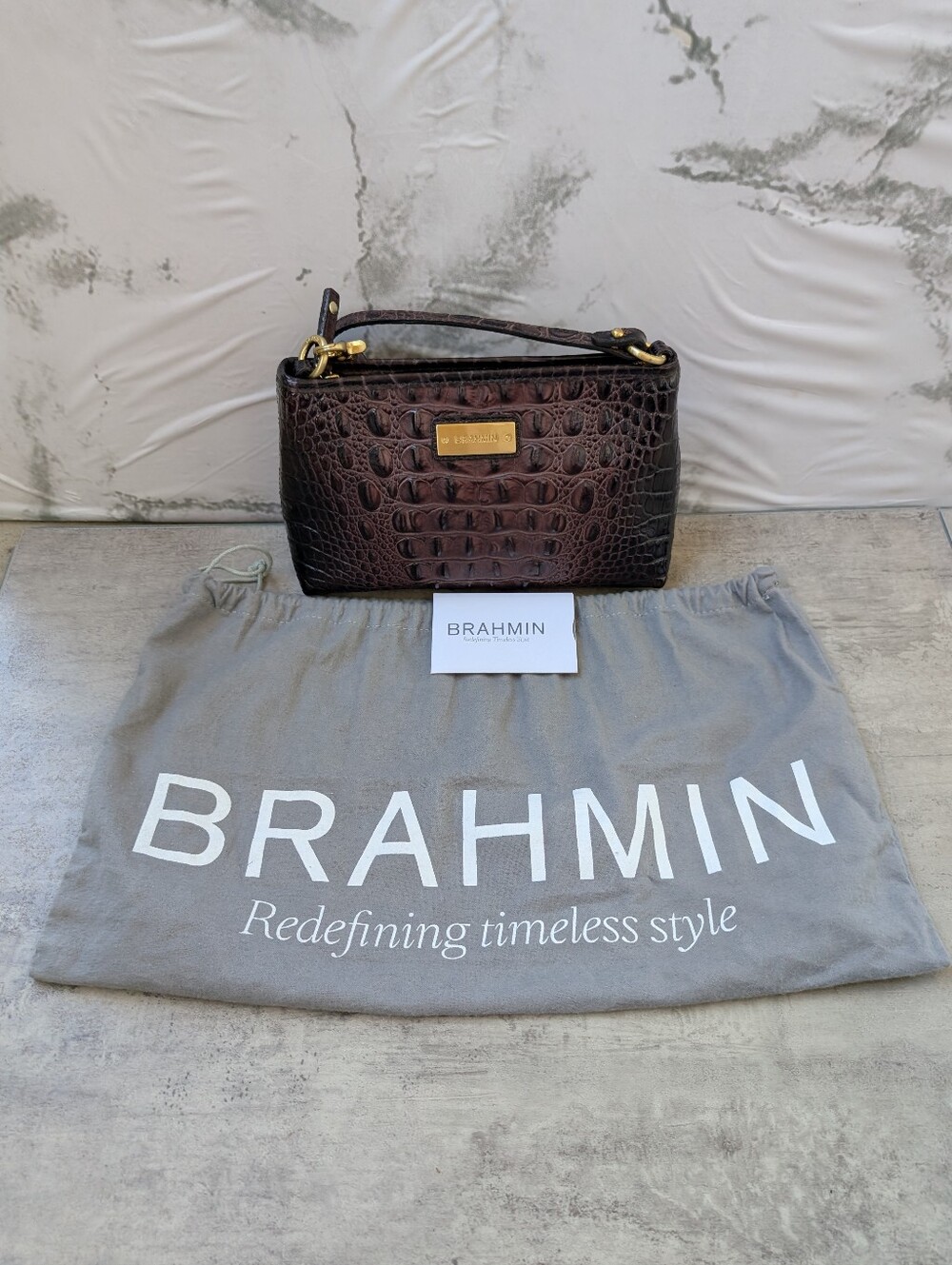 Brahmin Pecan Melbourne Universal Wallet Wristlet Purse Croc Embossed Leather
